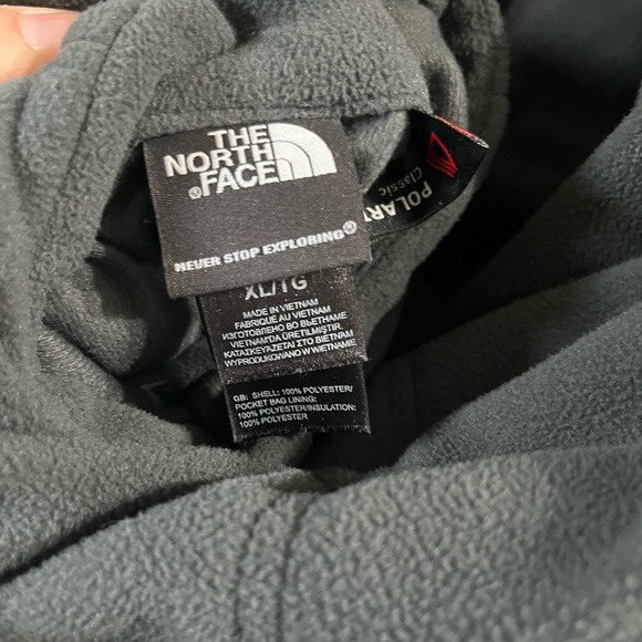 The North Face Men’s Reversible Vest Black / GraySize XL - Picture 8 of 9